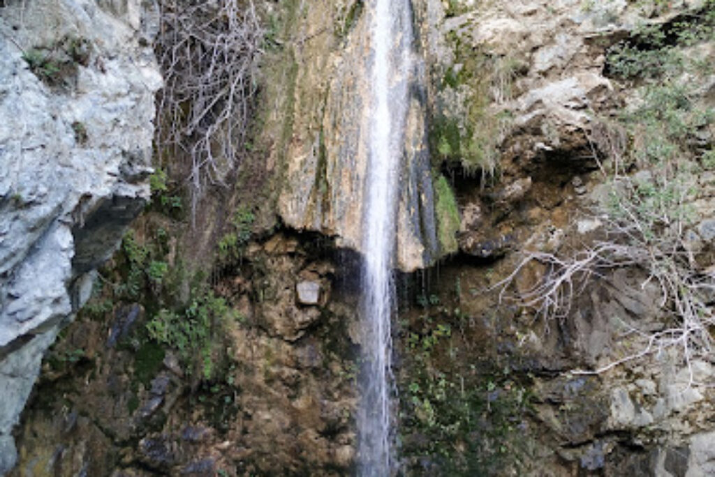 Jorox Valley and El Charco de La Caldera route